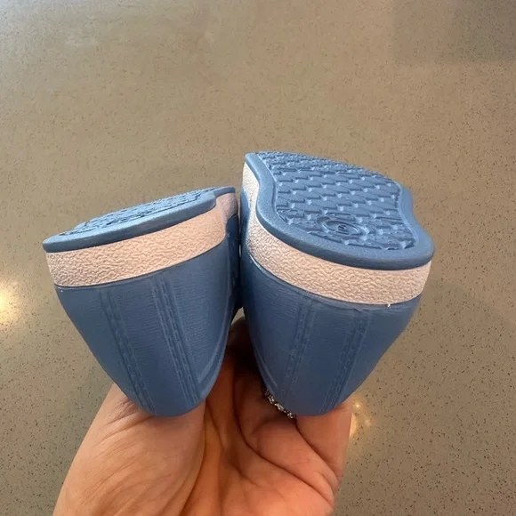 Cat & Jack Toddler Jese Slip on Close Toe Perforated Water Shoes Blue Size 5 - Picture 9 of 9